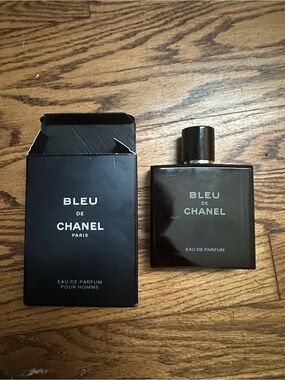 CHANEL Bleu de Chanel Men's Eau de Parfum - Black